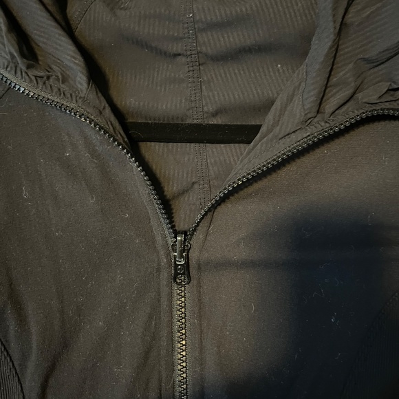Lululemon Women's In Flux Jacket Black 8 Reversible Full Zip Hood reversible - Picture 2 of 10